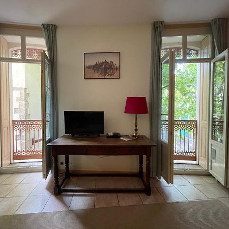 One Bedroom Apartment Place De L'Eglise, 세렛 외부 사진