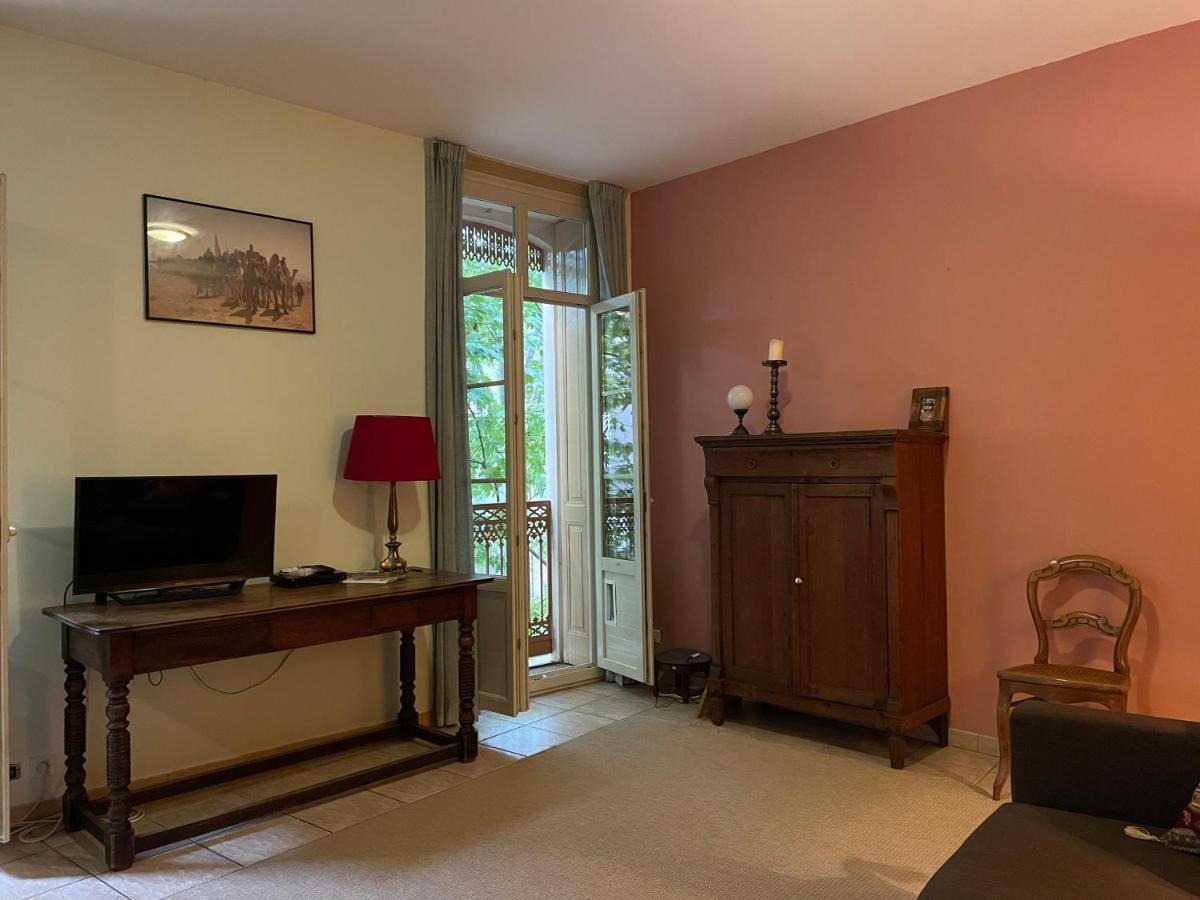 One Bedroom Apartment Place De L'Eglise, 세렛 외부 사진